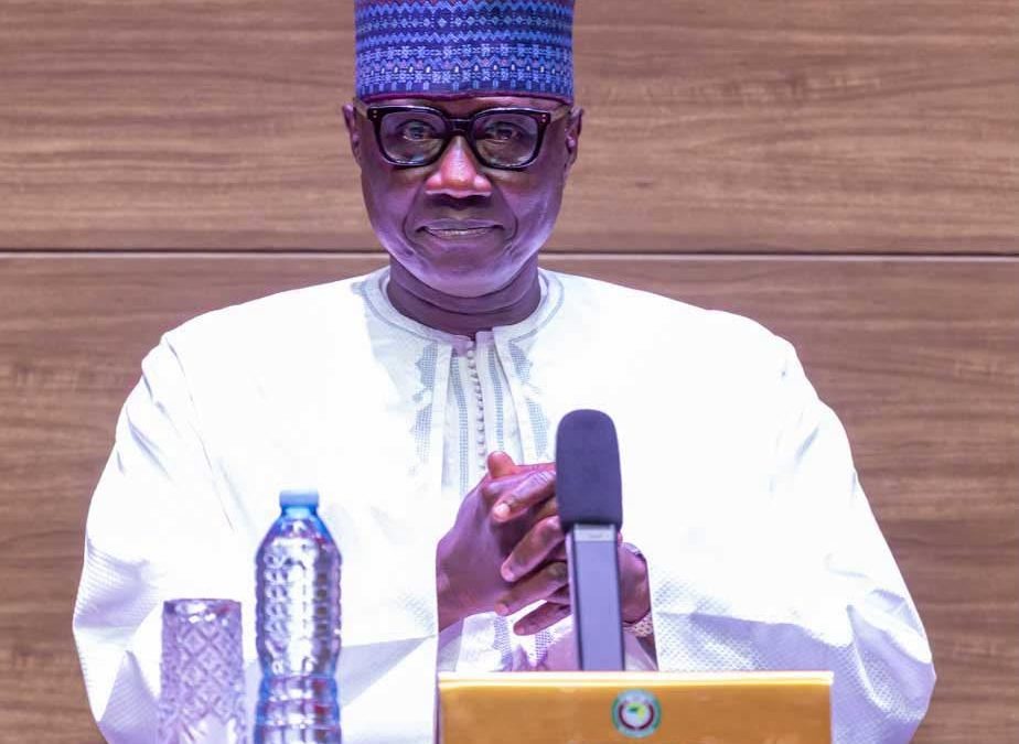 Le Général Birame Diop installé à la Présidence de la Commission de la CEDEAO à Abuja